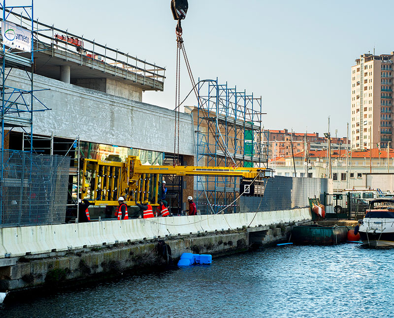 Transportul discului pe o distanță de 40 m prin port