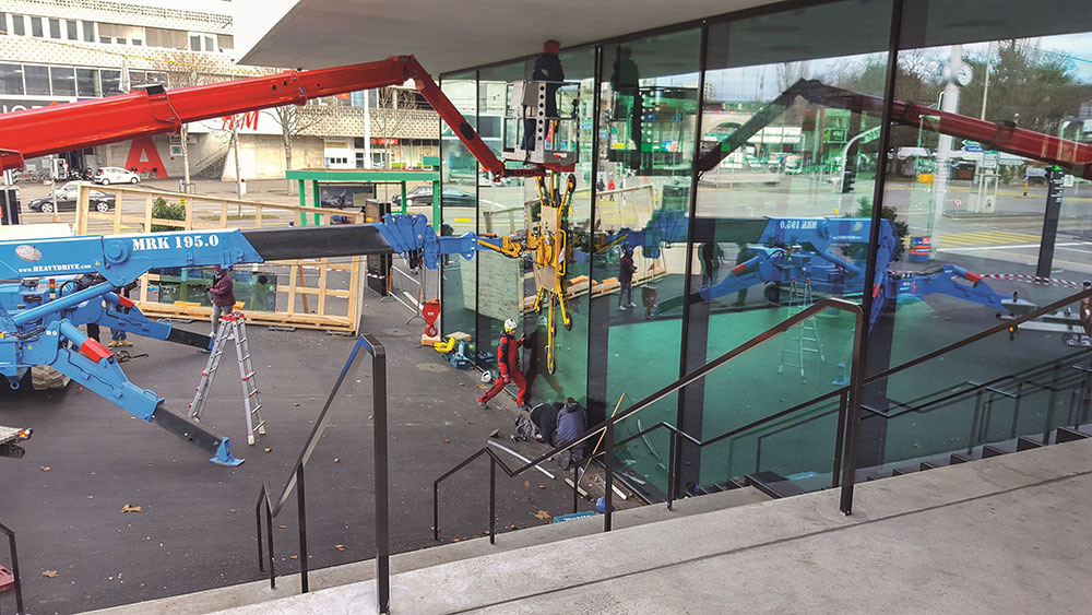 Aplicație la Jakobshalle în Basel cu VSGU 1600 și MRK 195.0