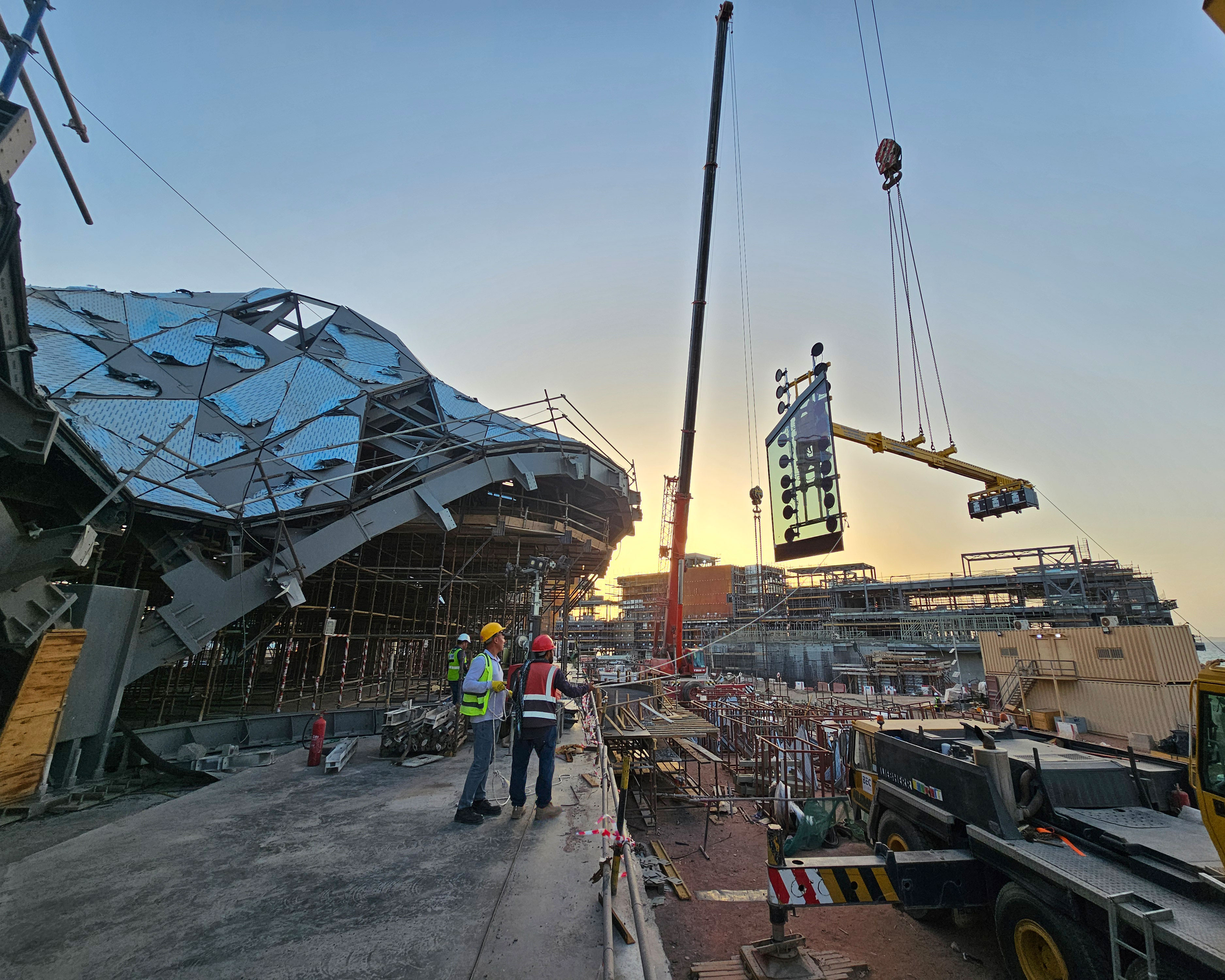 Utilizarea unui sistem de aspirare în vid la clubul de golf din Sindalah